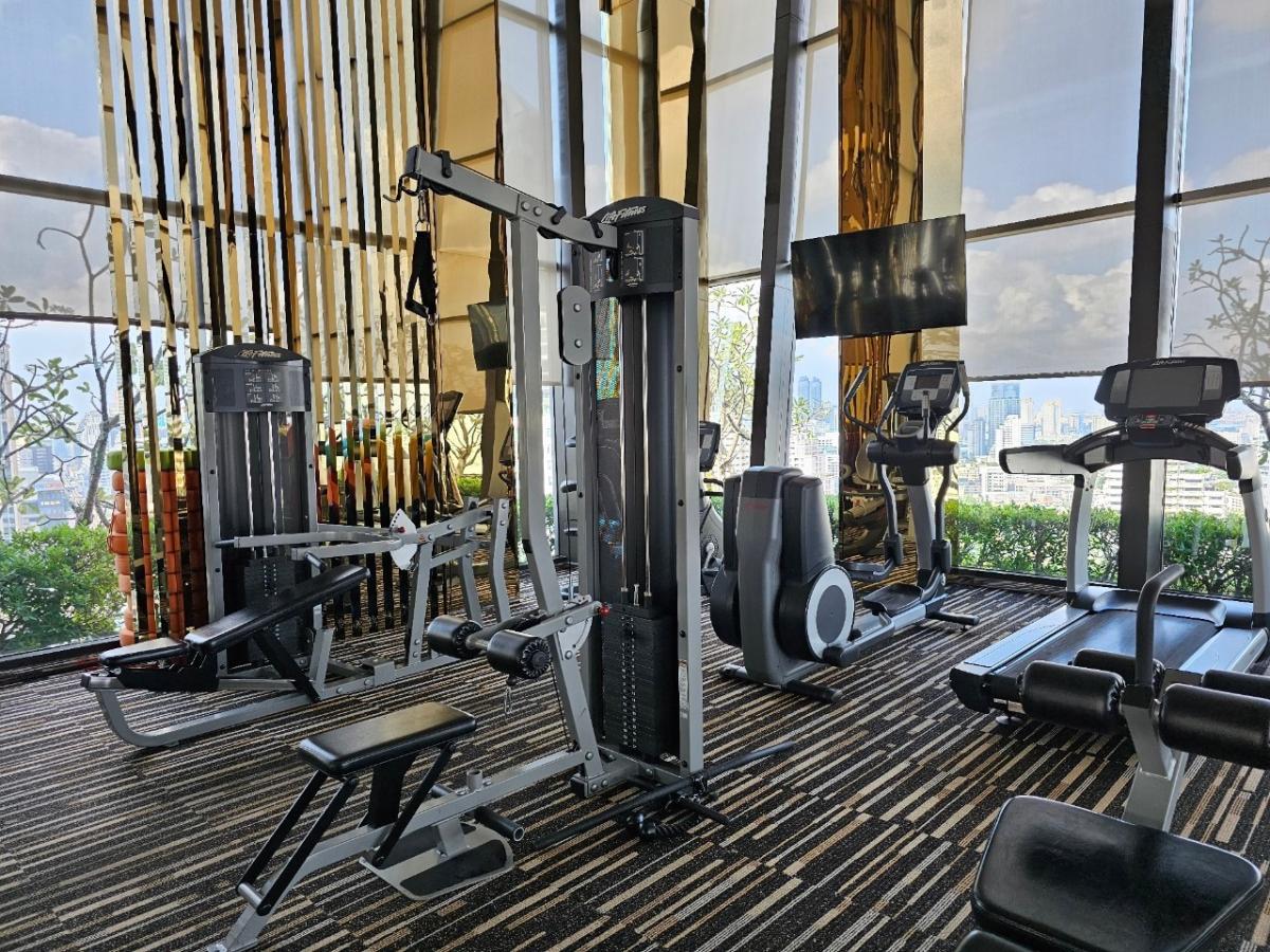 For SaleCondoSukhumvit, Asoke, Thonglor : 🔥Urgent Sale🔥 The Address Sukhumvit 28, spacious room with beautiful views, bathtub included, fully furnished, ready to move in, near BTS Phrom Phong.