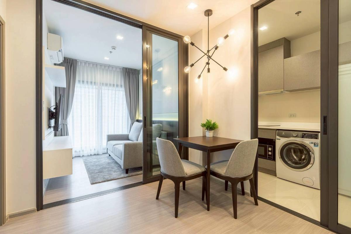 KL05000 - Life Asoke Hype :  ไลฟ์ อโศก ไฮป์ - MRT Rama9 / CentralRama9 / ARL Makkasan Loading...