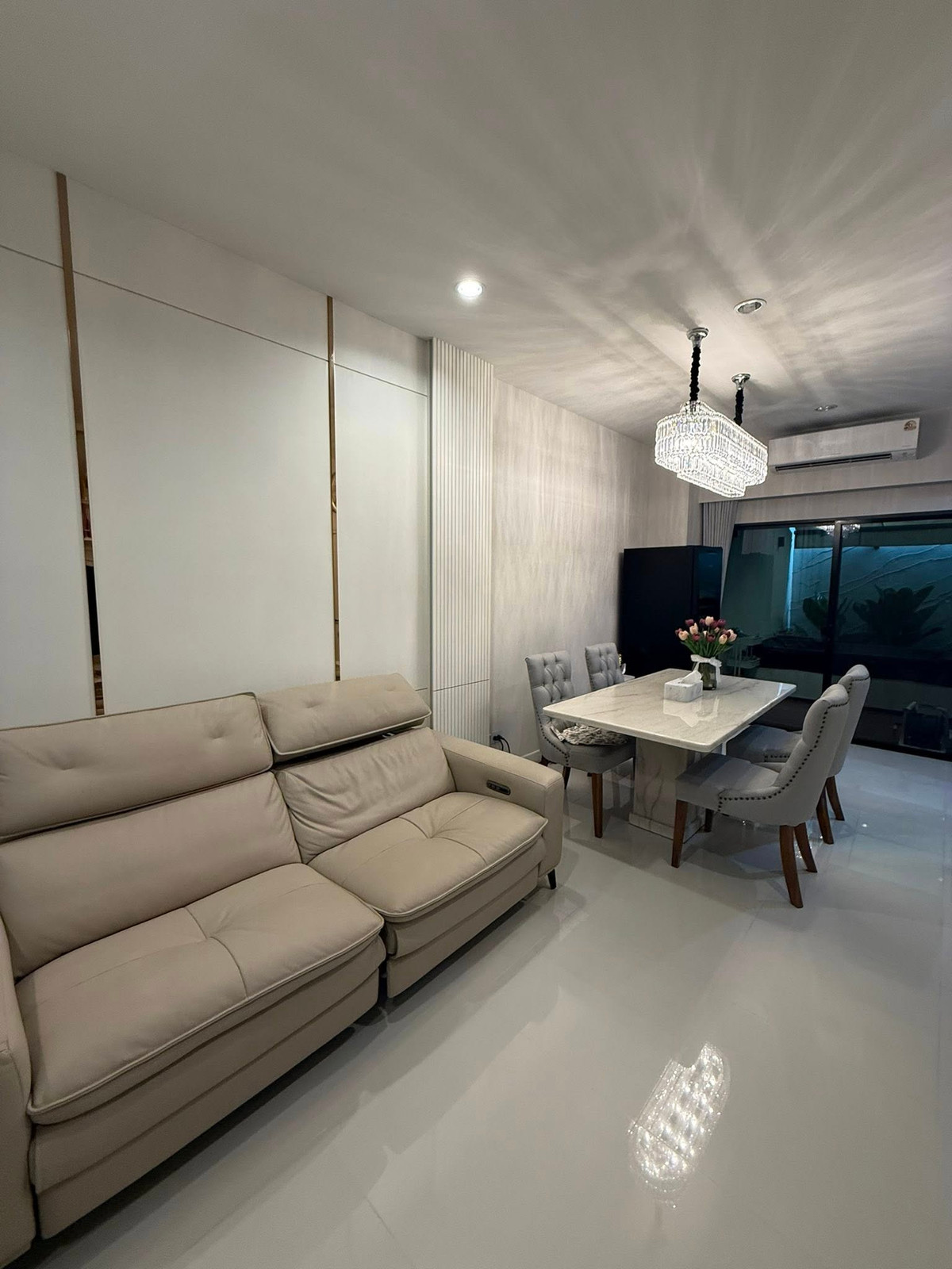 ขายทาวน์โฮมมีนบุรี-ร่มเกล้า : บ้านกลางเมือง พระราม 9 - กรุงเทพกรีฑา / 1 ห้องนอน (ขาย), Baan Klang Muang Rama 9 - Krungthep Kreetha / 1 Bedroom (FOR SALE) BZD004