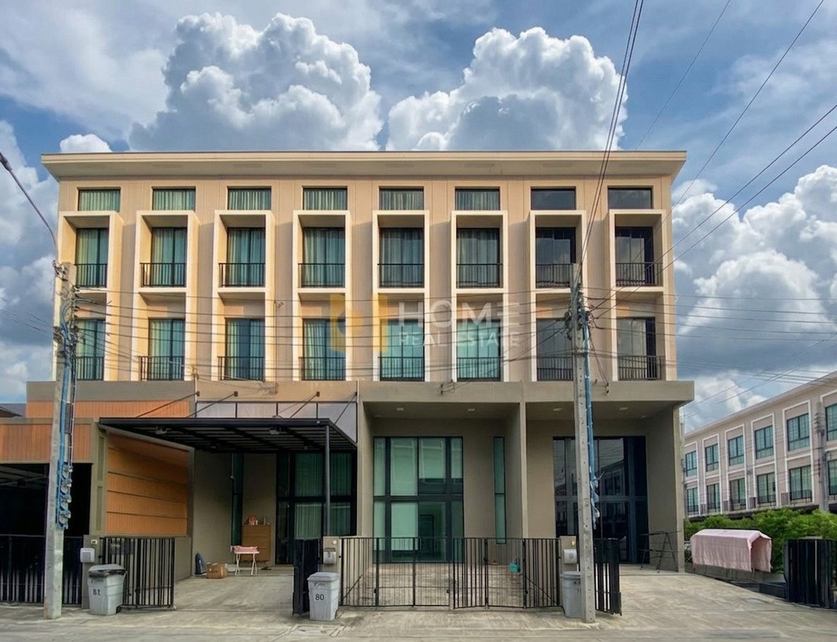 ขายทาวน์โฮมบางแค เพชรเกษม : คุ้มกว่ามือ 1 ✨ บ้านสภาพดี Double Volume คุ้มสุดในโครงการ พาทิโอ กัลปพฤกษ์ - สาทร / 4 ห้องนอน (ขาย), Patio Kallapaphruk - Sathorn / 4 Bedrooms (FOR SALE) BALL001