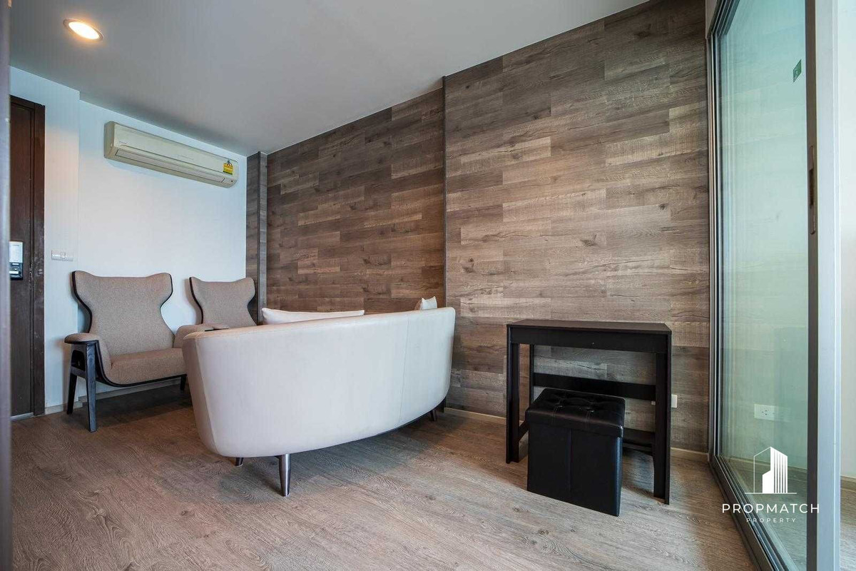 ✨Flash Deal ✨RHYTHM Sathorn - Naratiwas( 1Bed 1Bath 38SQM.) แต่งครบพร้อมอยู่ !! เพียง 22,000บาทต่อเดือน Tel.0981315848 @propmatch Loading...