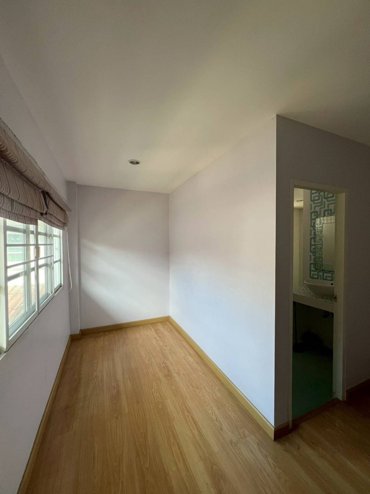 For RentHome OfficeOnnut, Udomsuk : Home office for rent, Wachiratham Sathit 53, Sukhumvit 101/1, near BTS Punnawithi.