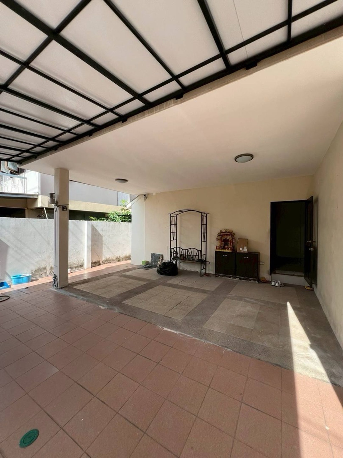 For RentHome OfficeOnnut, Udomsuk : Home office for rent, Wachiratham Sathit 53, Sukhumvit 101/1, near BTS Punnawithi.