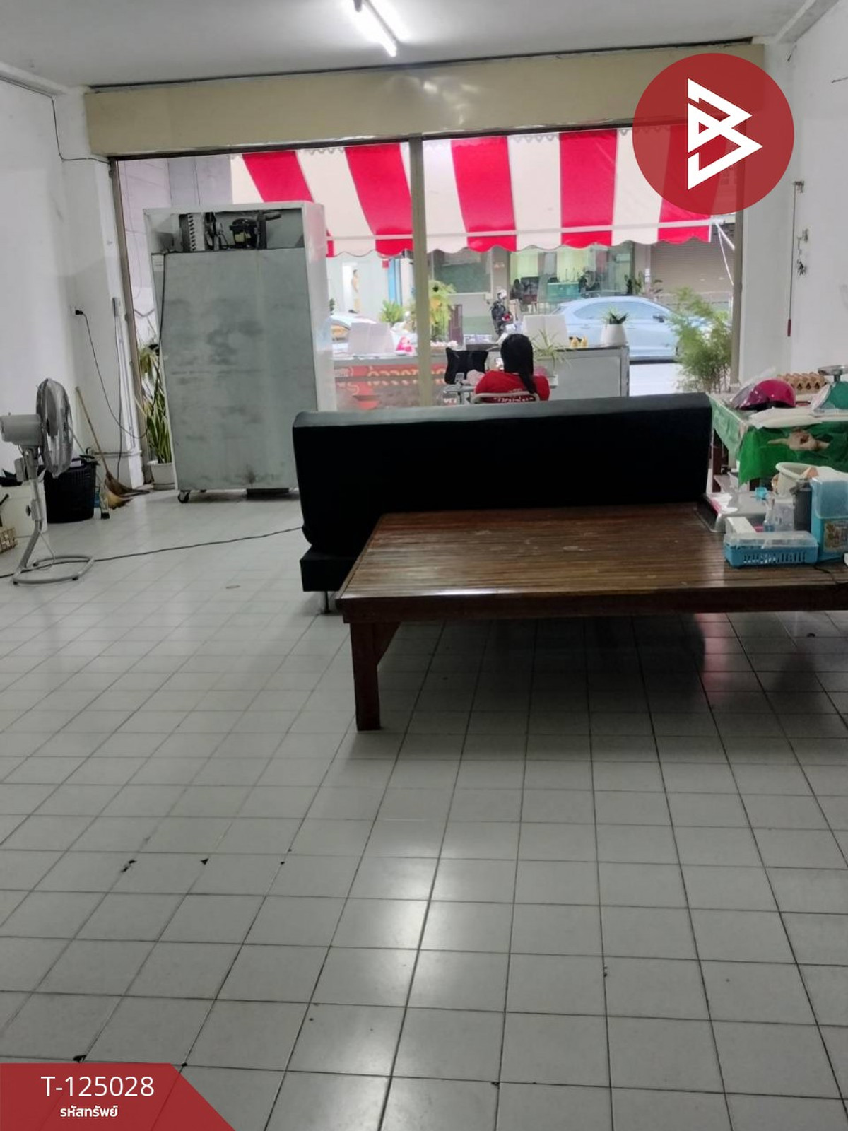 ขายอาคารพาณิชย์ ถ.เอกาทศรฐ เนื้อที่ 21.6 ตร.วา ในเมือง พิษณุโลก Loading...