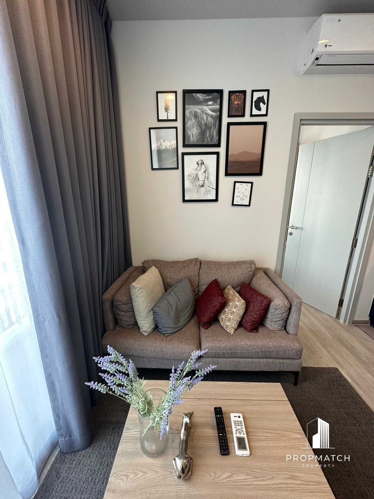 ✨Flash Deal ✨XT Ekkamai( 1Bed 1Bath 30SQM.) แต่งครบพร้อมอยู่ !! เพียง  22,000บาทต่อเดือน Tel.0981315848 @propmatch Loading...
