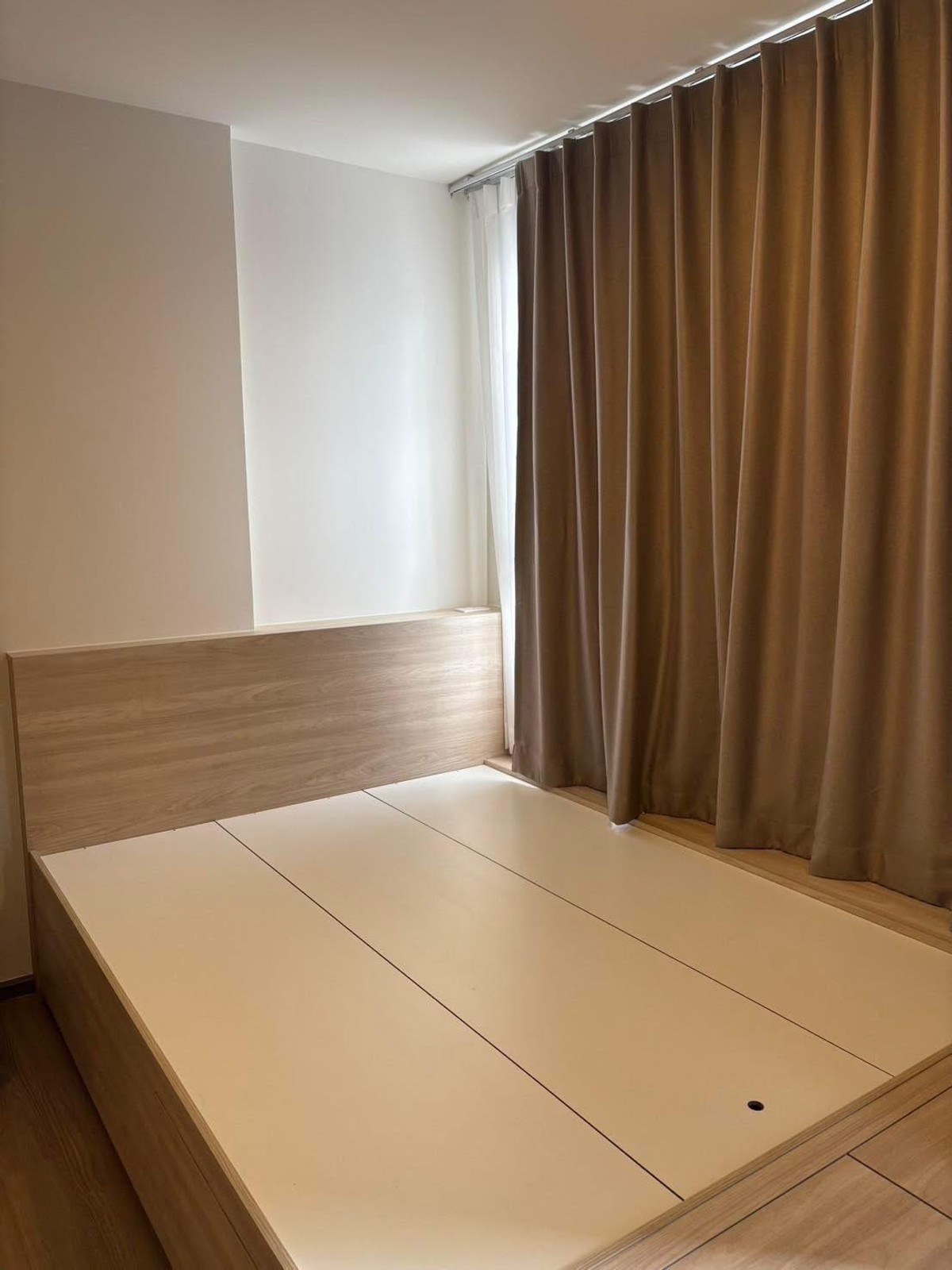 +++เช่าด่วน!!! The Muve Pradipat** 1 ห้องนอน 1 ห้องน้ำ ขนาด 25 ตรม. เฟอร์ครบพร้อมอยู่+++ Loading...