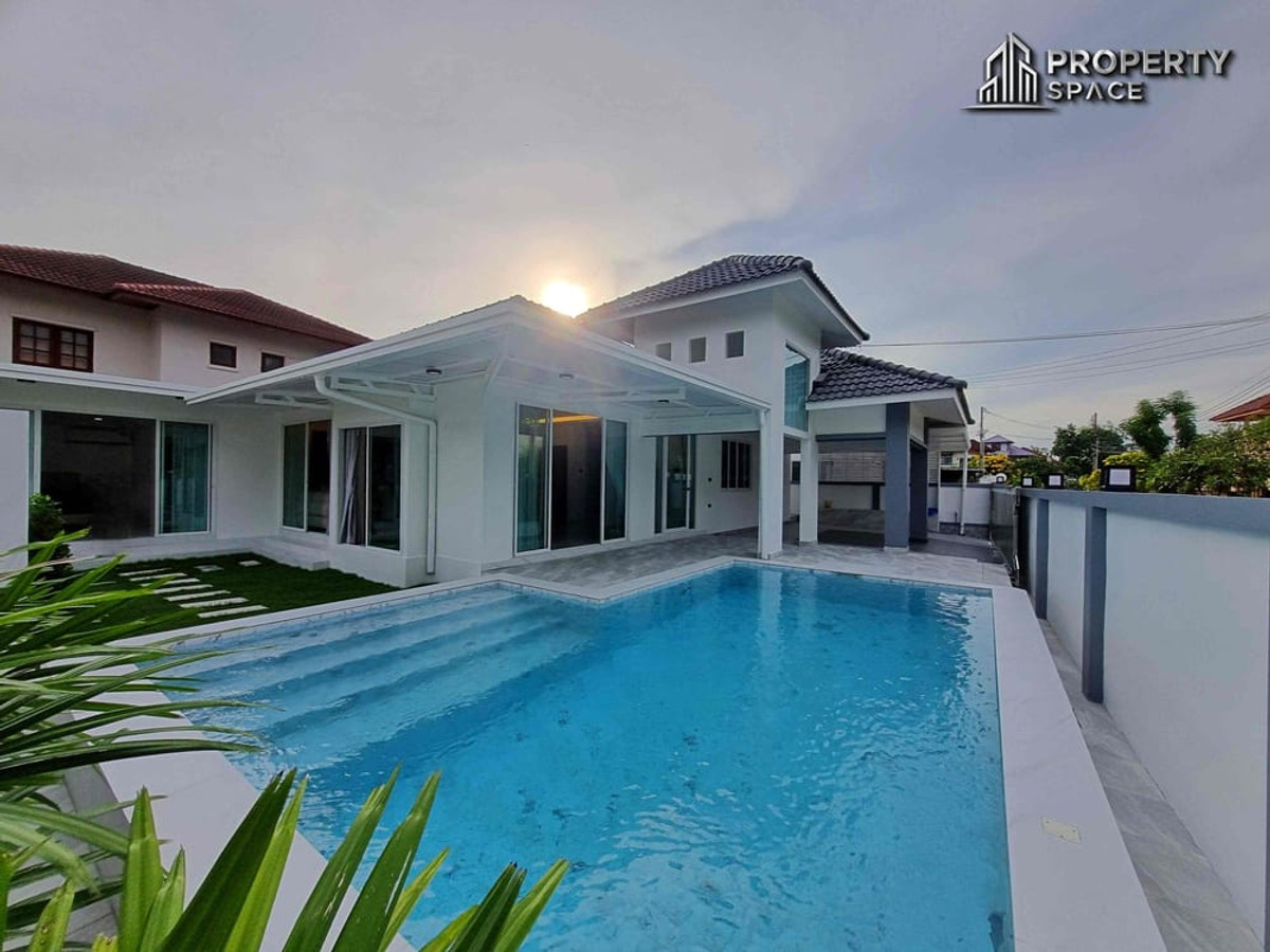 For SalePattaya, Bangsaen, Chonburi : Brand New 3 Bedroom Pool Villa In Soi Siam Country Club Pattaya For Sale