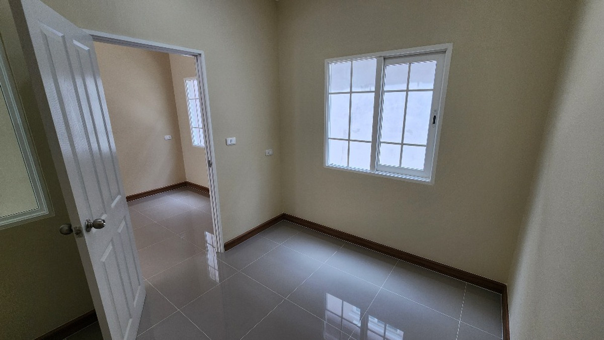 ให้เช่าทาวน์โฮม Townhome   ตกแต่งสวยงาม ย่านบางแค-กาญจนาภิเษก Loading...