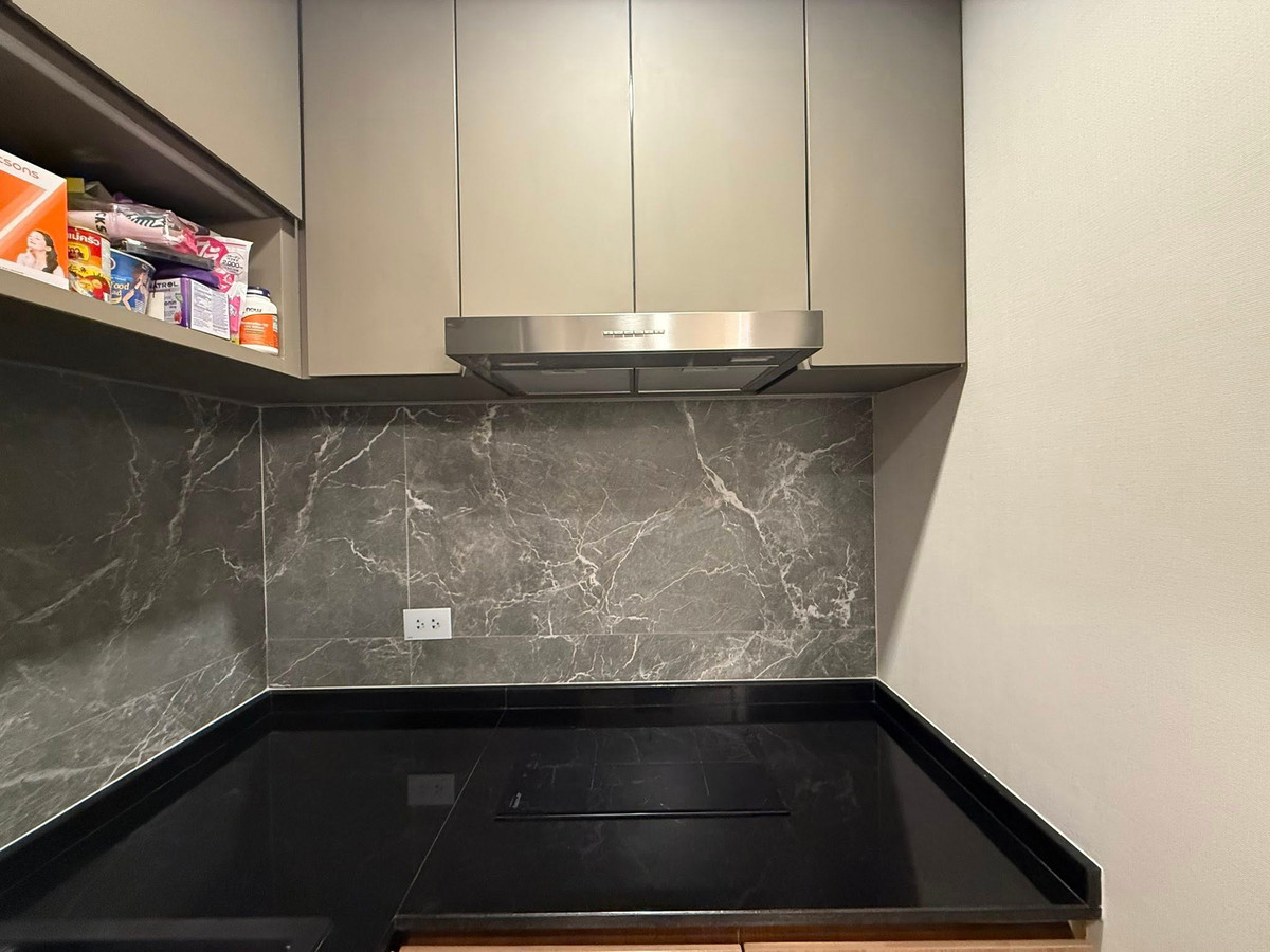 ขายทาวน์โฮมมีนบุรี-ร่มเกล้า : บ้านกลางเมือง พระราม 9 - กรุงเทพกรีฑา / 1 ห้องนอน (ขาย), Baan Klang Muang Rama 9 - Krungthep Kreetha / 1 Bedroom (FOR SALE) BZD004