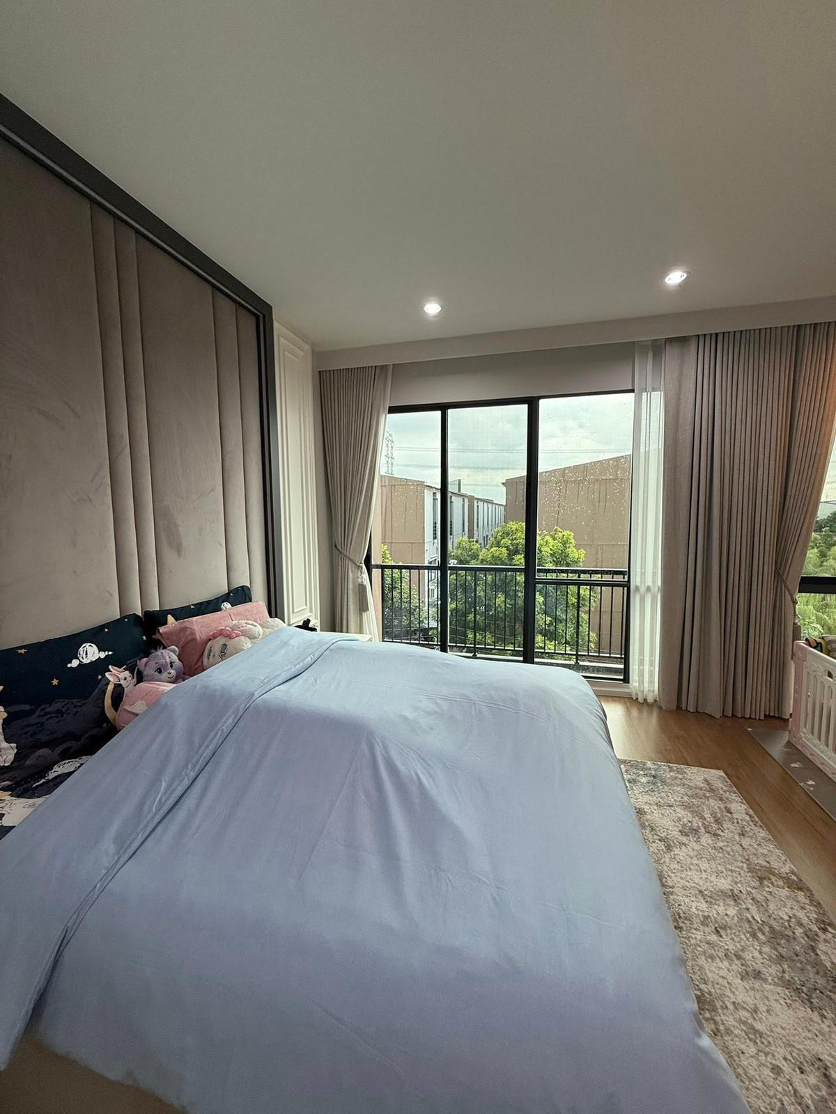 ขายทาวน์โฮมมีนบุรี-ร่มเกล้า : บ้านกลางเมือง พระราม 9 - กรุงเทพกรีฑา / 1 ห้องนอน (ขาย), Baan Klang Muang Rama 9 - Krungthep Kreetha / 1 Bedroom (FOR SALE) BZD004