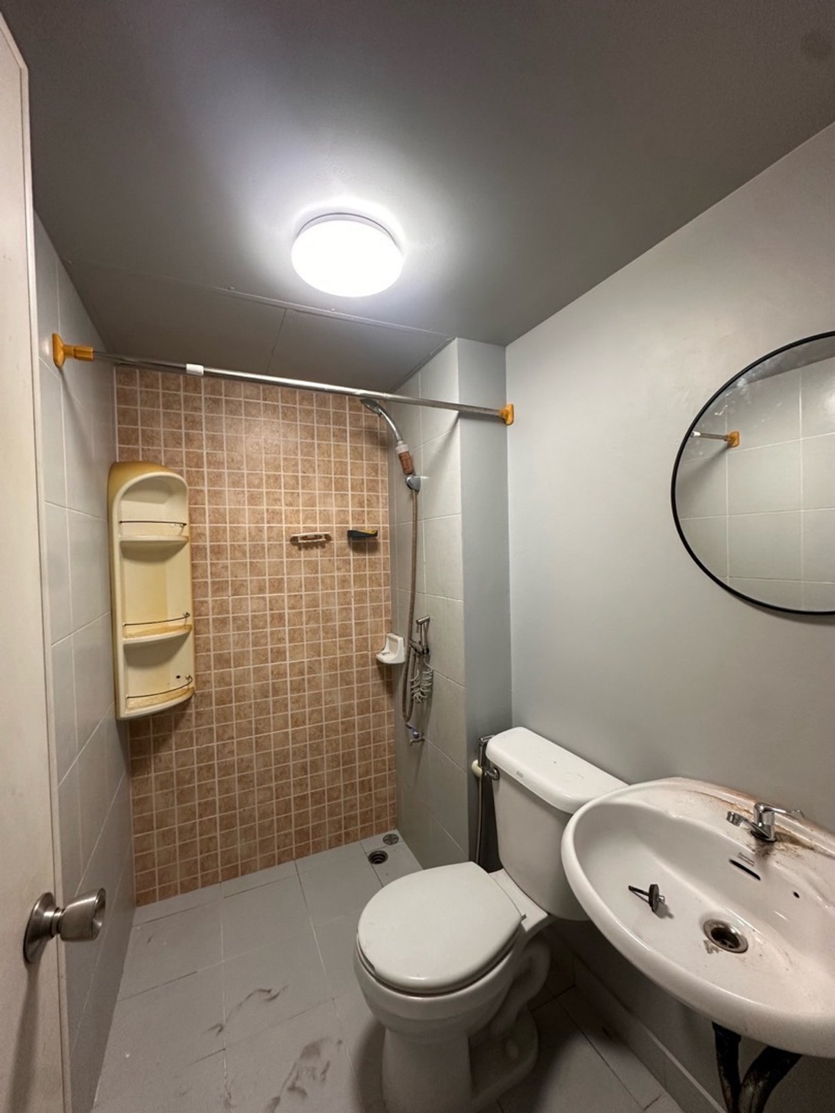 For SaleCondoPathum Thani,Rangsit, Thammasat : Lumpini Rangsit room for sale, Building E4, 4th floor, contact 0933247322