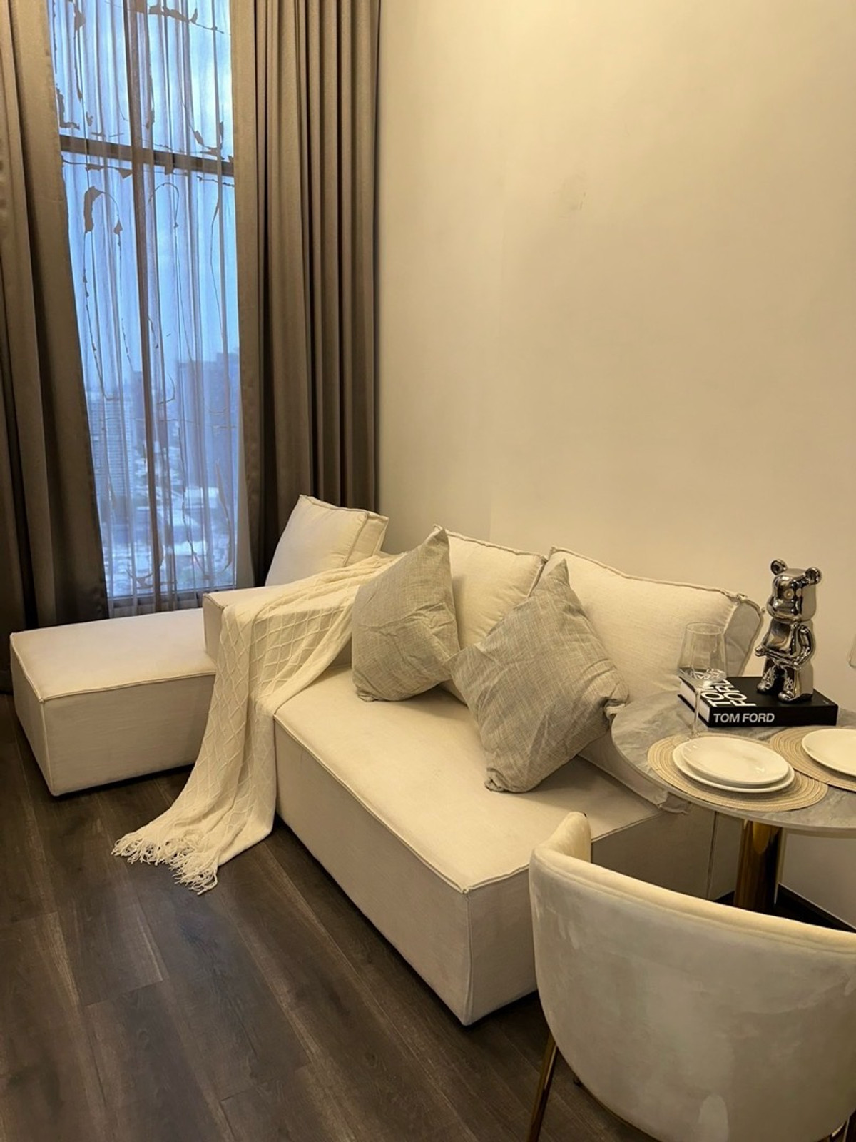 For RentCondoKasetsart, Ratchayothin : Rent Knightsbridge Space Ratchayothin