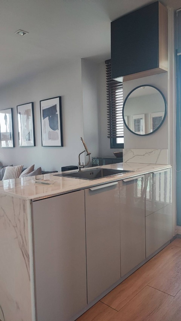 For RentCondoRama9, Petchburi, RCA : 🔥Urgent for rent🔥 Life Asoke-Rama 9, corner unit with city views, fully furnished, ready to move in, in the heart of Rama 9.