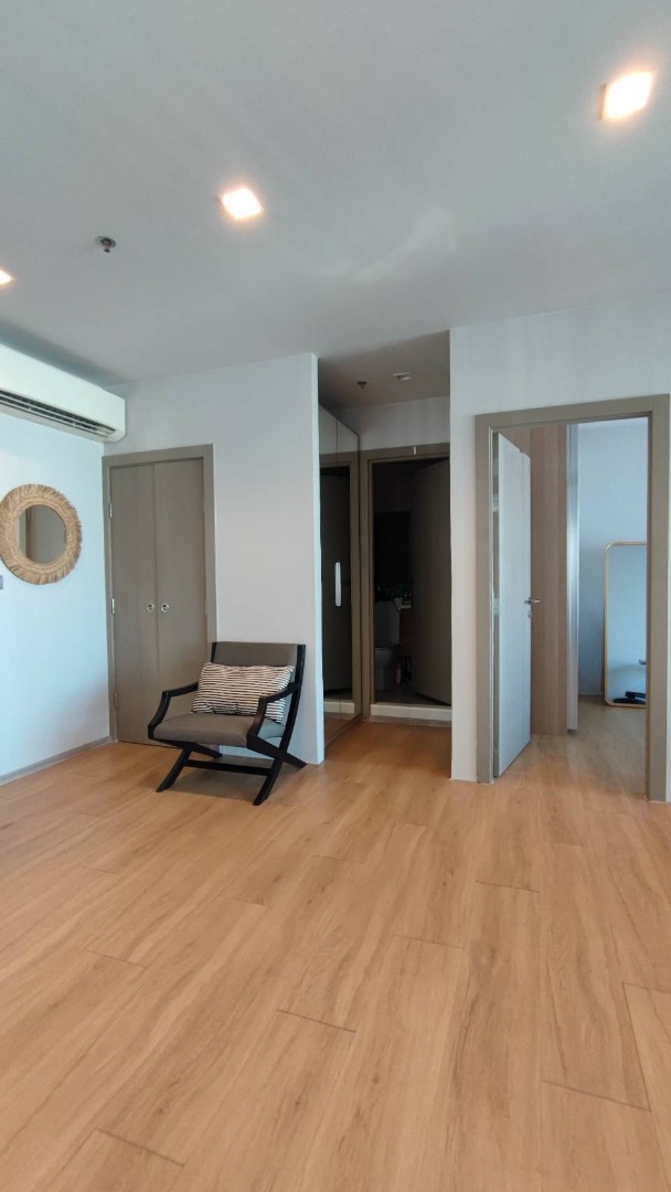 For RentCondoRama9, Petchburi, RCA : 🔥Urgent for rent🔥 Life Asoke-Rama 9, corner unit with city views, fully furnished, ready to move in, in the heart of Rama 9.