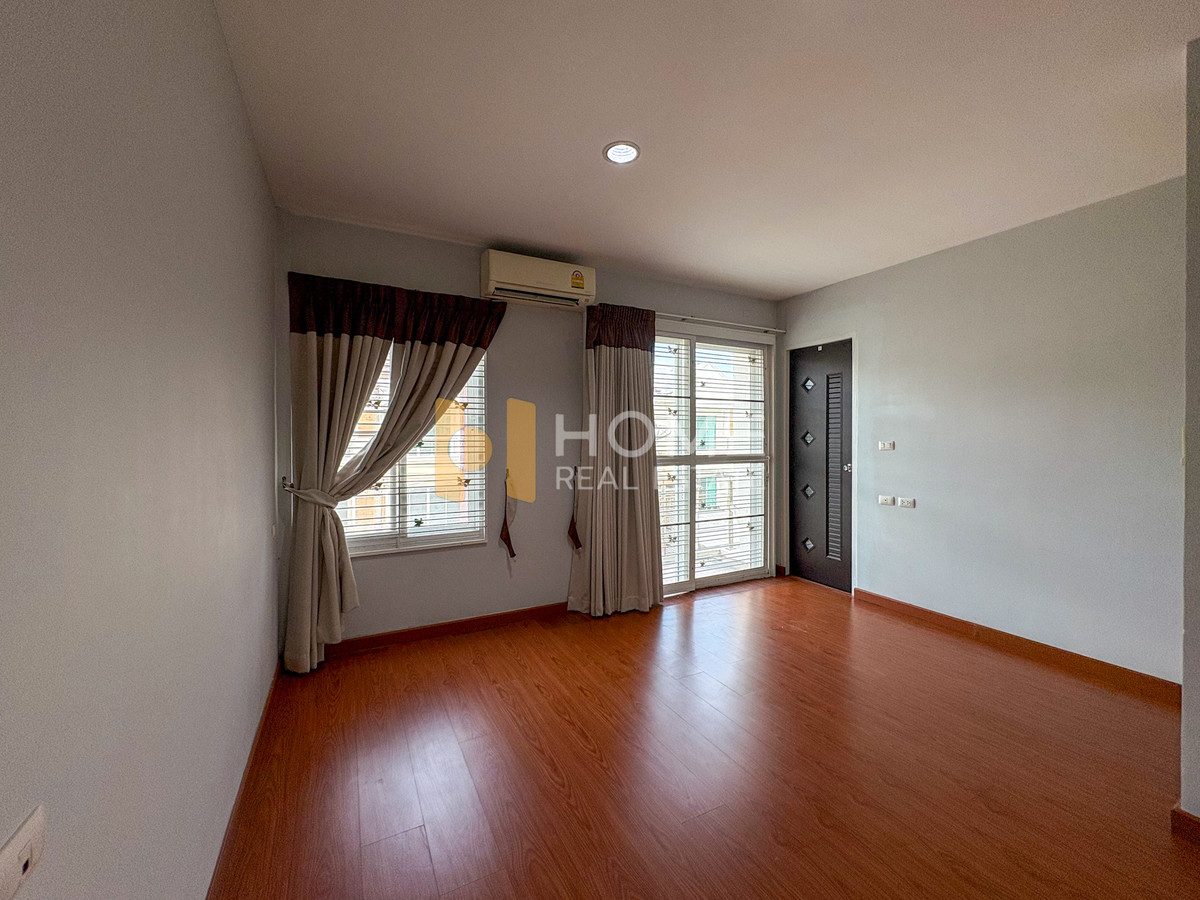 For SaleTownhomeKasetsart, Ratchayothin : Suetrong Grand Home Kaset - Ratchayothin Senanikom 1 Soi 11 / 4 Bedrooms (FOR SALE) TPM088