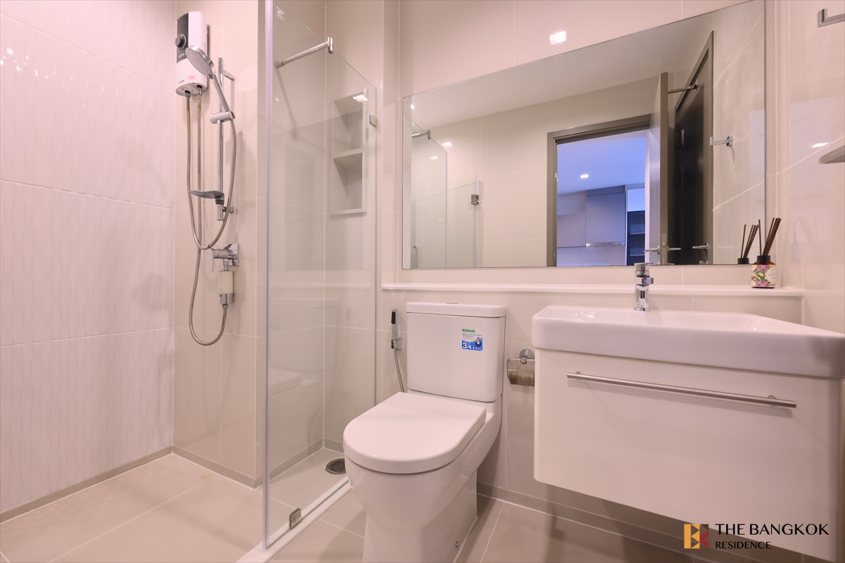 ðĨðĨ āļāļĨāđāļāļĒāļāļēāļĒāļāđāļ§āļ Life Asoke Hype - Best price 6,490,000.00 bath, 1B1B 40.41 sq.m. near MRT Rama9, prime area - by Farn C Loading...
