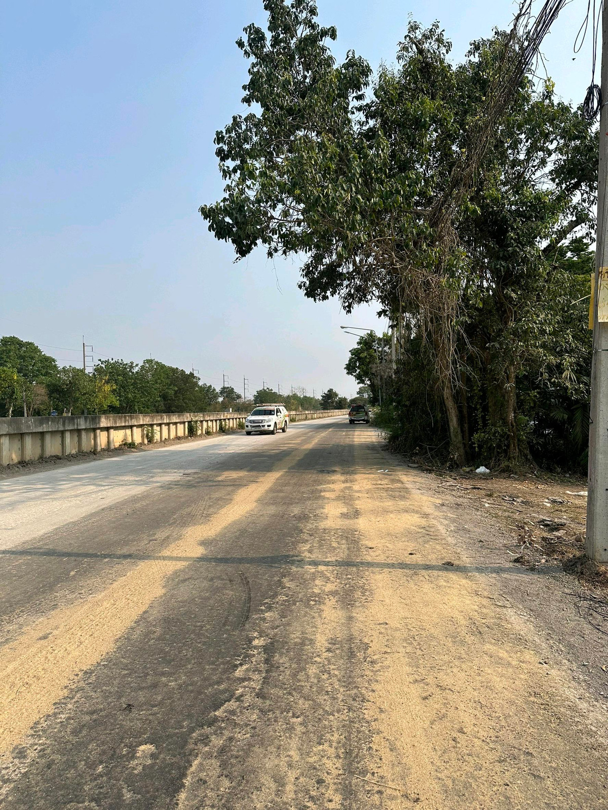 Land in Lam Luk Ka, Khlong 13, size 101-1-75 rai, near Reignwood Park. Loading...