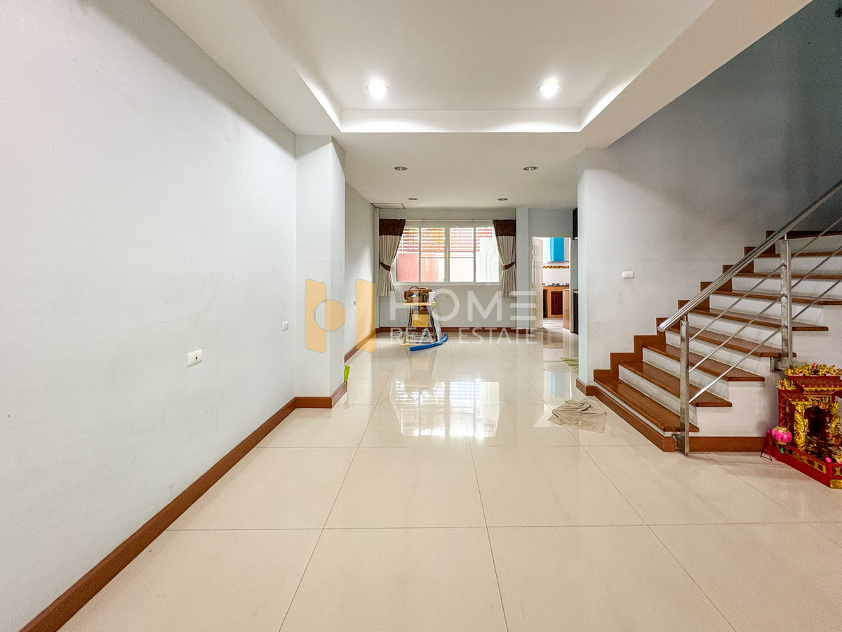 For SaleTownhomeKasetsart, Ratchayothin : Suetrong Grand Home Kaset - Ratchayothin Senanikom 1 Soi 11 / 4 Bedrooms (FOR SALE) TPM088