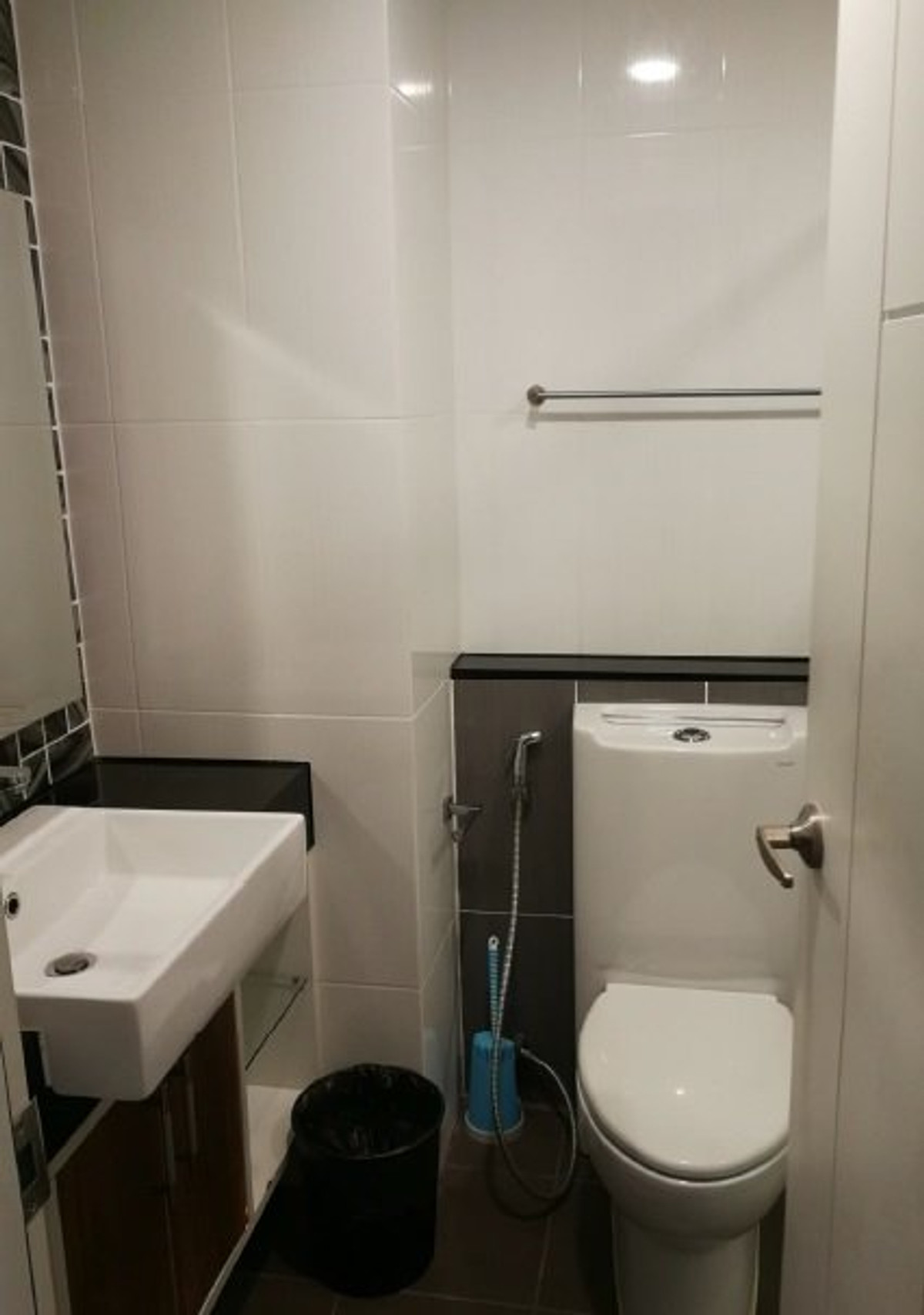 For SaleCondoPattaya, Bangsaen, Chonburi : Condo for sale: Dusit Grand Park, a luxury condo resort in the heart of Pattaya, good price, free transfer!