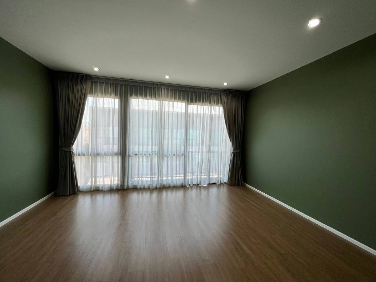 ขายทาวน์โฮมมีนบุรี-ร่มเกล้า : บ้านกลางเมือง พระราม 9 - กรุงเทพกรีฑา / 2 ห้องนอน (ขายพร้อมผู้เช่า), Baan Klang Muang Rama 9 - Krungthep Kreetha / 2 Bedrooms (SALE WITH TENANT) BZD003