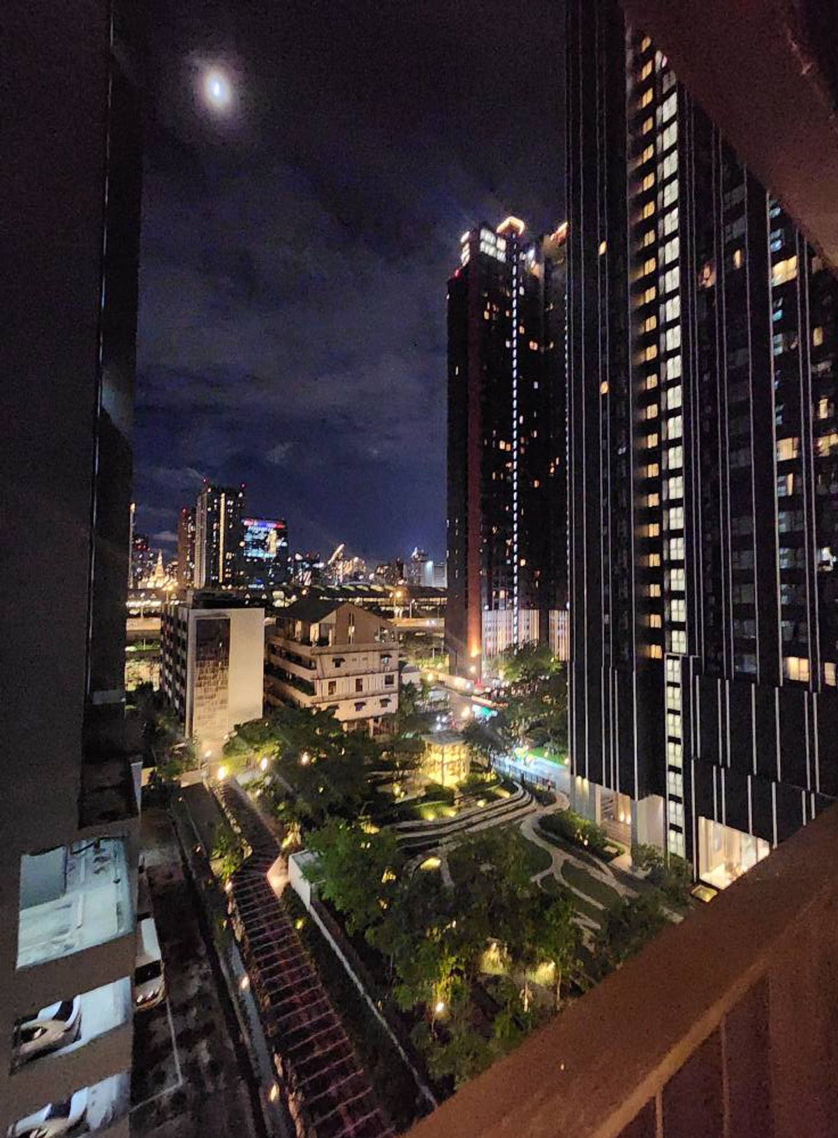 For SaleCondoRama9, Petchburi, RCA : Life Asoke - Rama 9 / 1 Bedroom (SALE WITH TENANT), Life Asoke - Rama 9 / 1 Bedroom (Sale with Tenant) TARN193