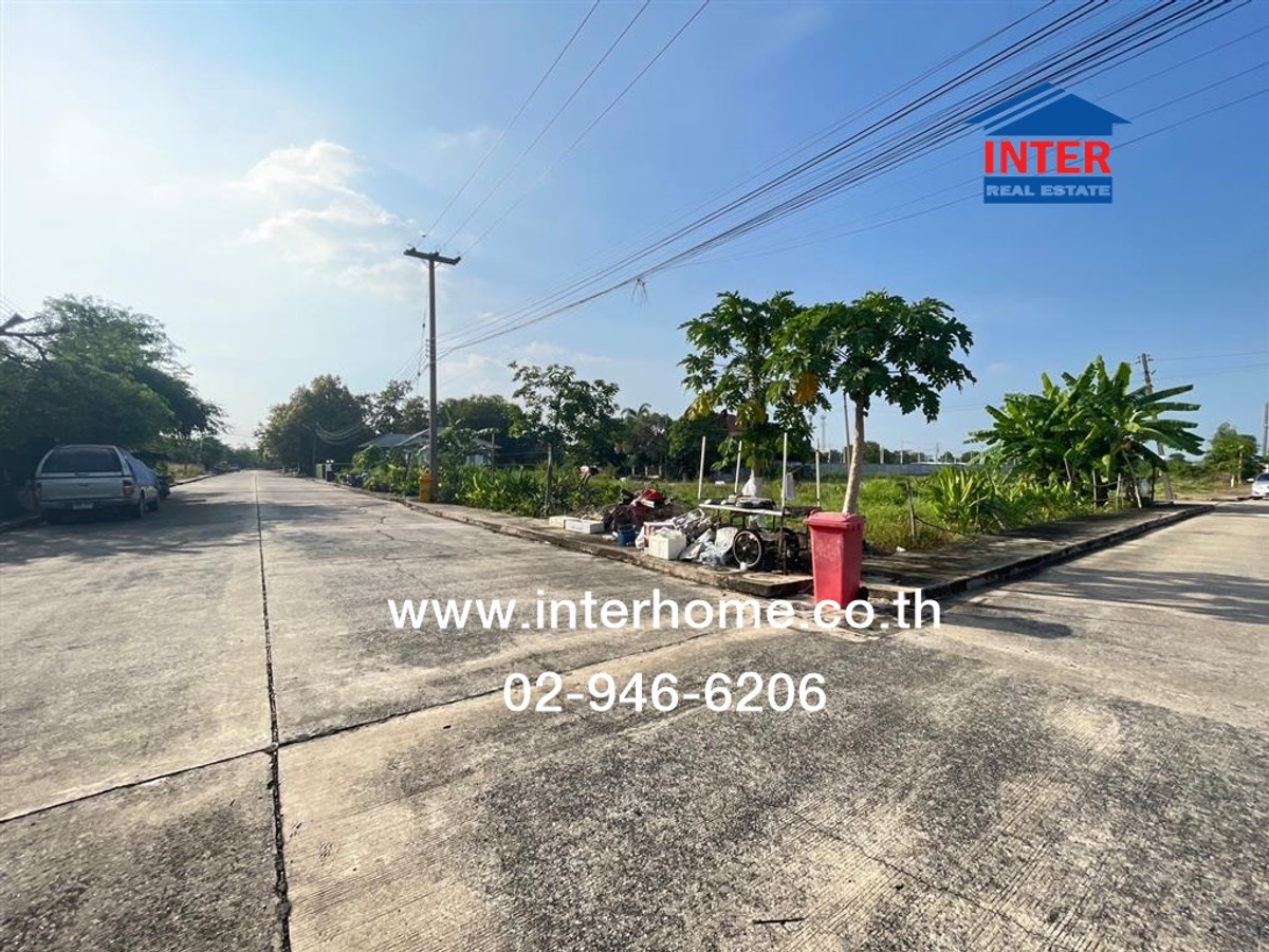 Vacant land 93.6 sq m, Theptarin Village, Khlong 11, near Green Garden Home Village, Khlong 11, Rangsit-Nakhon Nayok Road, Lam Luk Ka Road, Lam Luk Ka, Pathum Thani. Loading...
