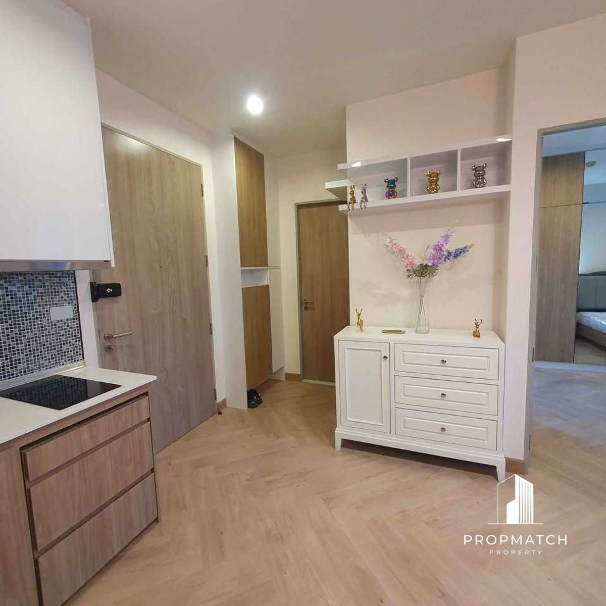 Hot sale✨The Capital Ratchaprarop - Vibhavadi (1b1b 38 sqm) near BTS Victory Monument. Loading...