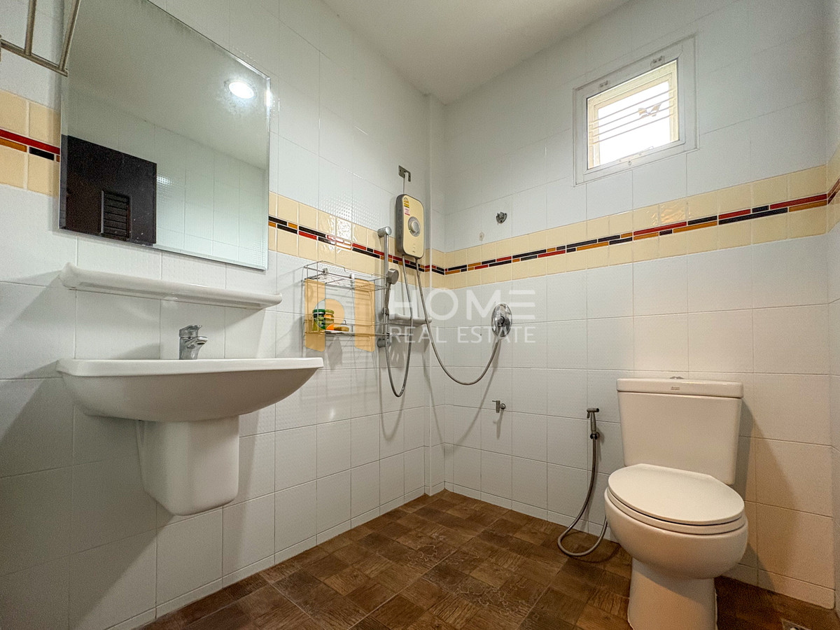 For SaleTownhomeKasetsart, Ratchayothin : Suetrong Grand Home Kaset - Ratchayothin Senanikom 1 Soi 11 / 4 Bedrooms (FOR SALE) TPM088