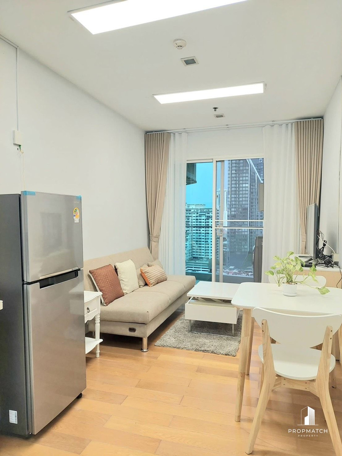 ให้เช่าคอนโดราชเทวี พญาไท : ✨Flash Deal ✨Condolette Ize Ratchathewi( 1Bed 1Bath 42SQM.) แต่งครบพร้อมอยู่ !! เพียง 25,000บาทต่อเดือน Tel.0981315848 @propmatch