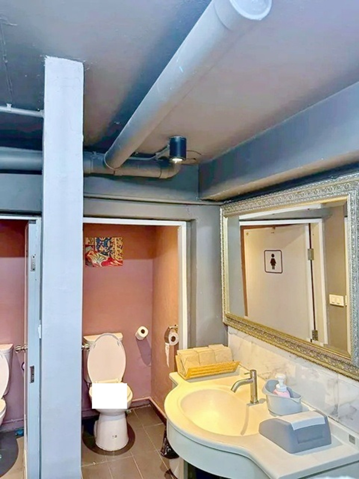 BTSพระโขนง ให้เช่าอาคาร 1ชั้น 32ตร.วา. ตลาดอ่อนนุช71 200 ม. ร้านปิ้งย่าง ชาบู 122ตร.ม. สุขุมวิท71 เซนต์ แอนดรูว์ส 600 ม. Loading...