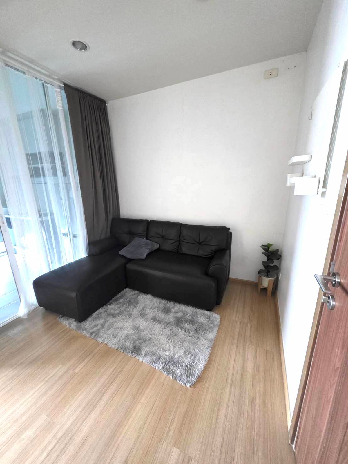 For RentCondoChaengwatana, Muangthong : 🎯The Base Chaengwattana🔥🔥High floor, good view, fully furnished, ready to move in. I like coming to talk at work (T01475)