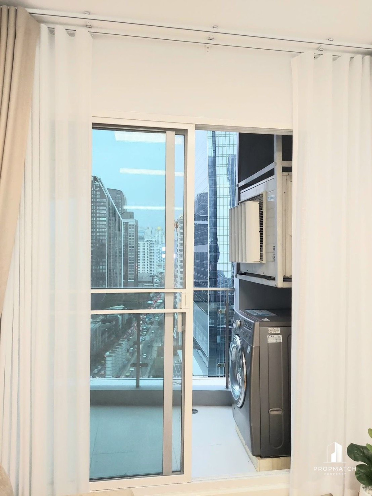 ✨Flash Deal ✨Condolette Ize Ratchathewi( 1Bed 1Bath 42SQM.) Fully furnished, ready to move in!! Only 25,000 baht per month Tel.0981315848 @propmatch Loading...