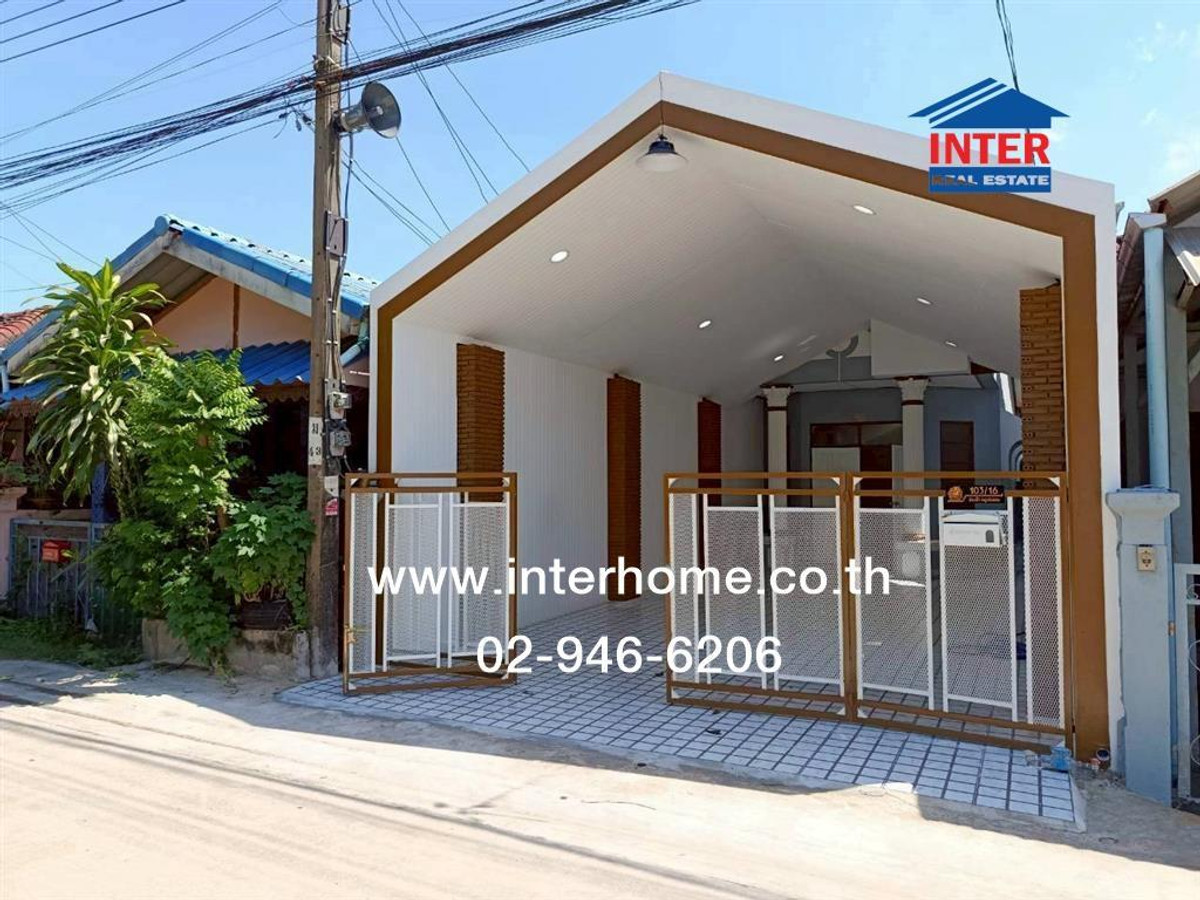 Single house, 1 floor, 31 sq m, Sinanan Village. Soi Liabwaree 55, Liabwaree Road, Nong Chok District, Bangkok Loading...