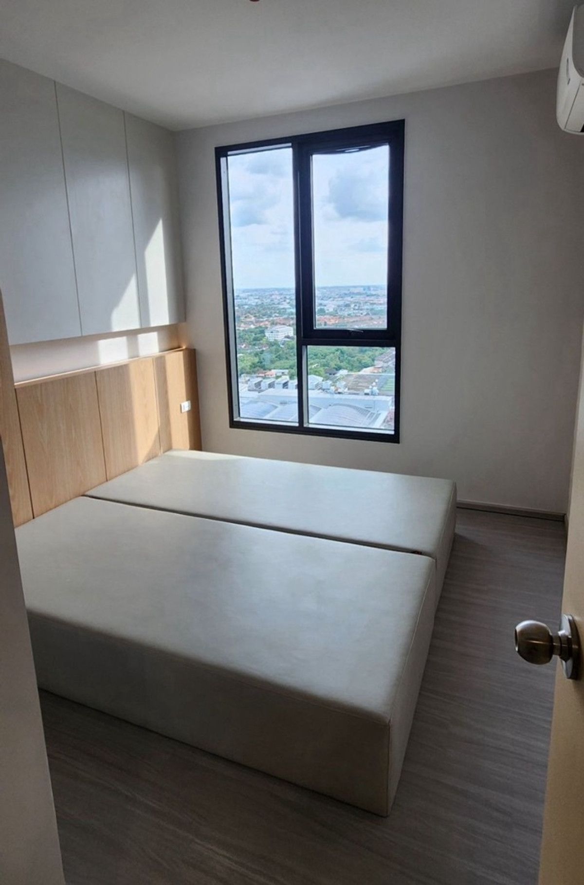 ให้เช่าคอนโดบางแค เพชรเกษม : ✅ให้เช่าห้องใหม่(New room) พร้อมอยู่1พย68
🔷️ The Parkland Phetkasem56 
🔷️ เดอะ พาร์คแลนด์ เพชรเกษม56
ตรงข้ามซีคอนบางแค
🚈ติด MRT ภาษีเจริญ