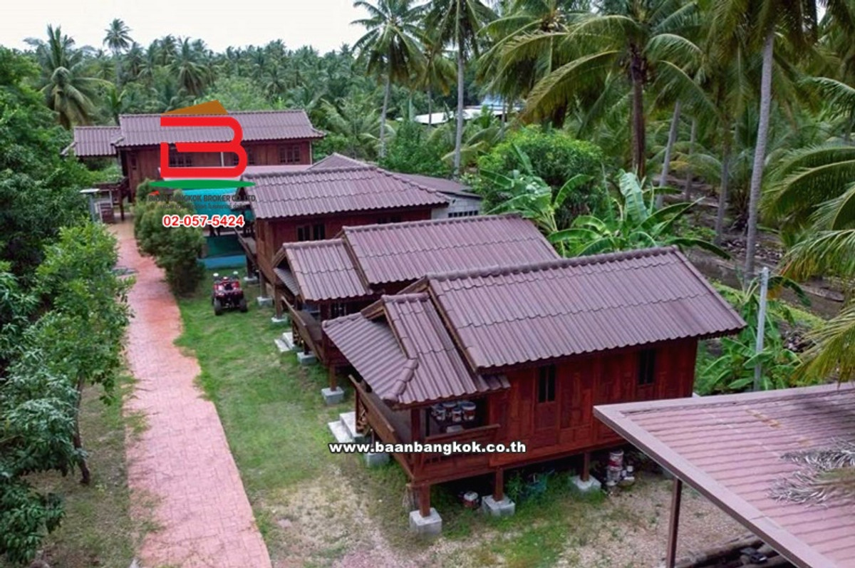Land with buildings, area 3-0-18 sq m., good location, near Phoprak Coffee Shop, Chom Pluak Subdistrict, Bang Khonthi District, Samut Songkhram Province. Loading...