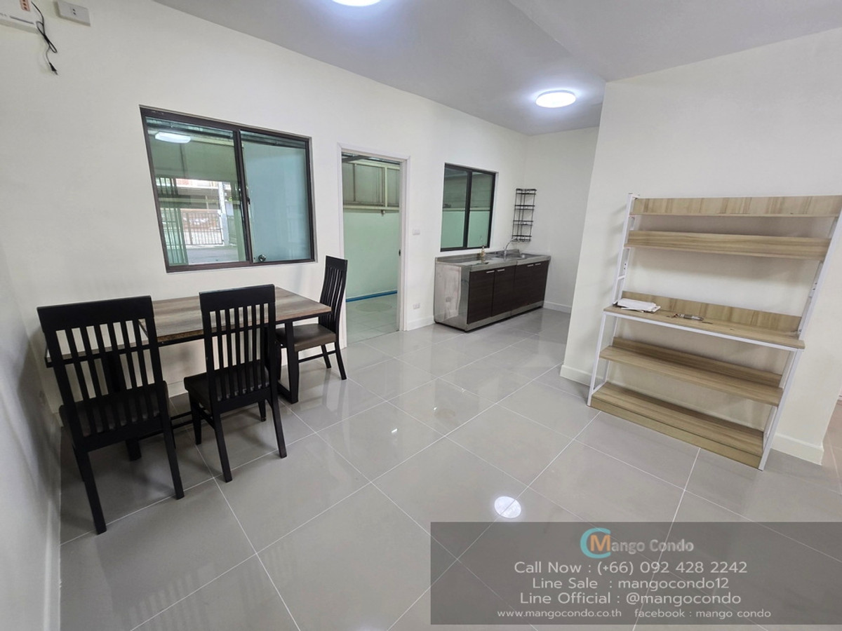 For Rent 25,000 baht Townhome at Phuksa Ville 57 Soi Pattanakarn38 size 35 sqw. 3 bedroom  Loading...