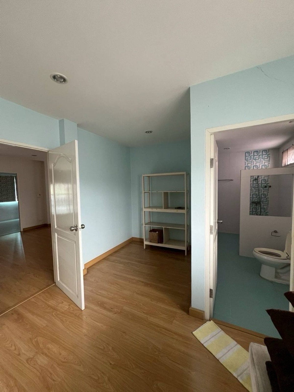 For RentHome OfficeOnnut, Udomsuk : Home office for rent, Wachiratham Sathit 53, Sukhumvit 101/1, near BTS Punnawithi.