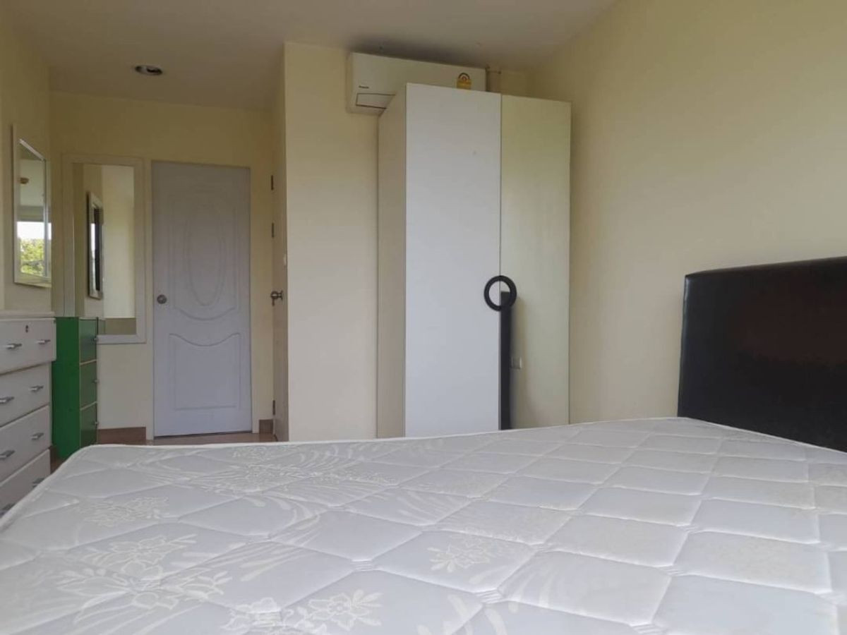 Condo for rent, The Link Sukhumvit 50, 3rd floor, usable area 43 sq m, with furniture, beautifully decorated. Loading...