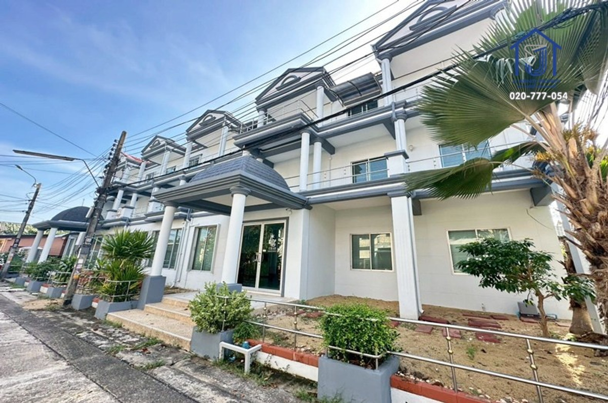 Home office for sale, 3 floors, 129.5 square meters, 5 units, Krung Thong Village, Project 5, Soi Nawamin 111, Intersection 1 (Kaset-Nawamin) Loading...