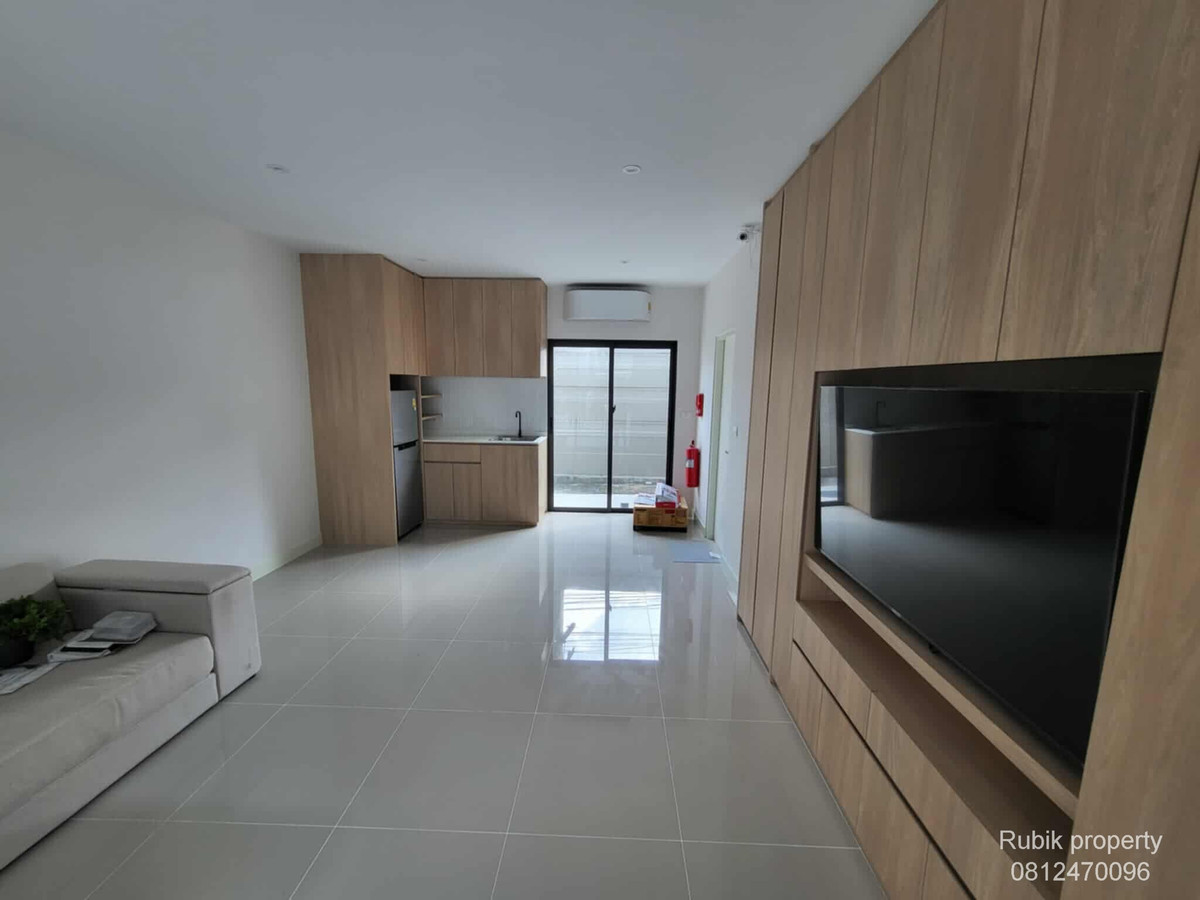 ทาวน์โฮมอ่อนนุช อุดมสุข : (RB1346) 🏡 ขาย/เช่า ทาวน์โฮม “บ้านกลางเมือง สุขุมวิท–อ่อนนุช” ✨ ทำเลดี ใกล้รถไฟฟ้า 2 สาย | พร้อมอยู่ | เฟอร์ครบ ✨