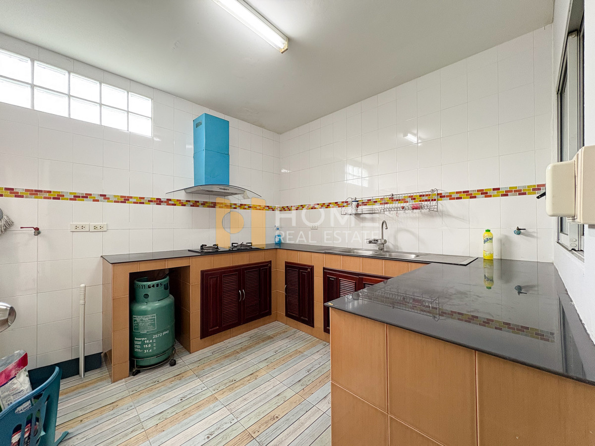 For SaleTownhomeKasetsart, Ratchayothin : Suetrong Grand Home Kaset - Ratchayothin Senanikom 1 Soi 11 / 4 Bedrooms (FOR SALE) TPM088