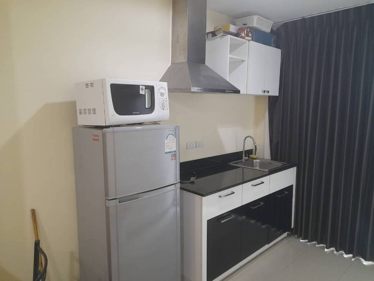 Condo for rent, The Link Sukhumvit 50, 3rd floor, usable area 43 sq m, with furniture, beautifully decorated. Loading...