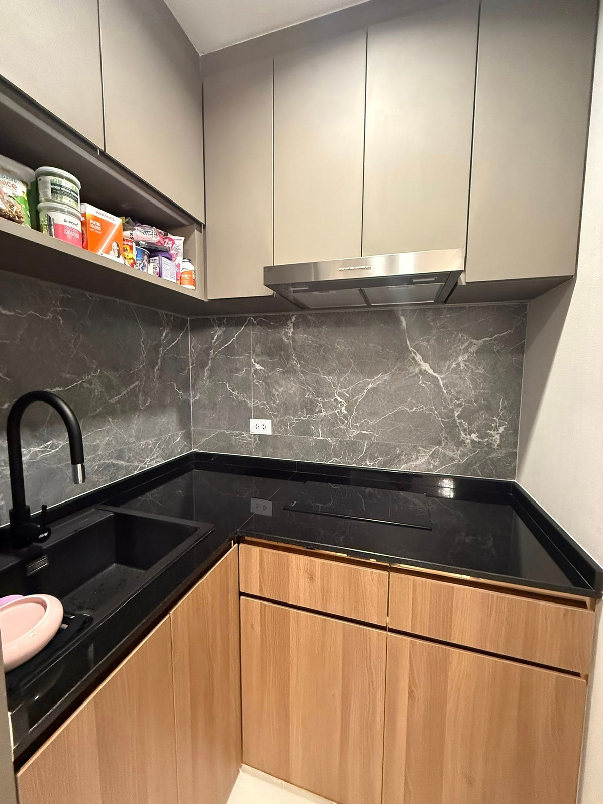 ขายทาวน์โฮมมีนบุรี-ร่มเกล้า : บ้านกลางเมือง พระราม 9 - กรุงเทพกรีฑา / 1 ห้องนอน (ขาย), Baan Klang Muang Rama 9 - Krungthep Kreetha / 1 Bedroom (FOR SALE) BZD004