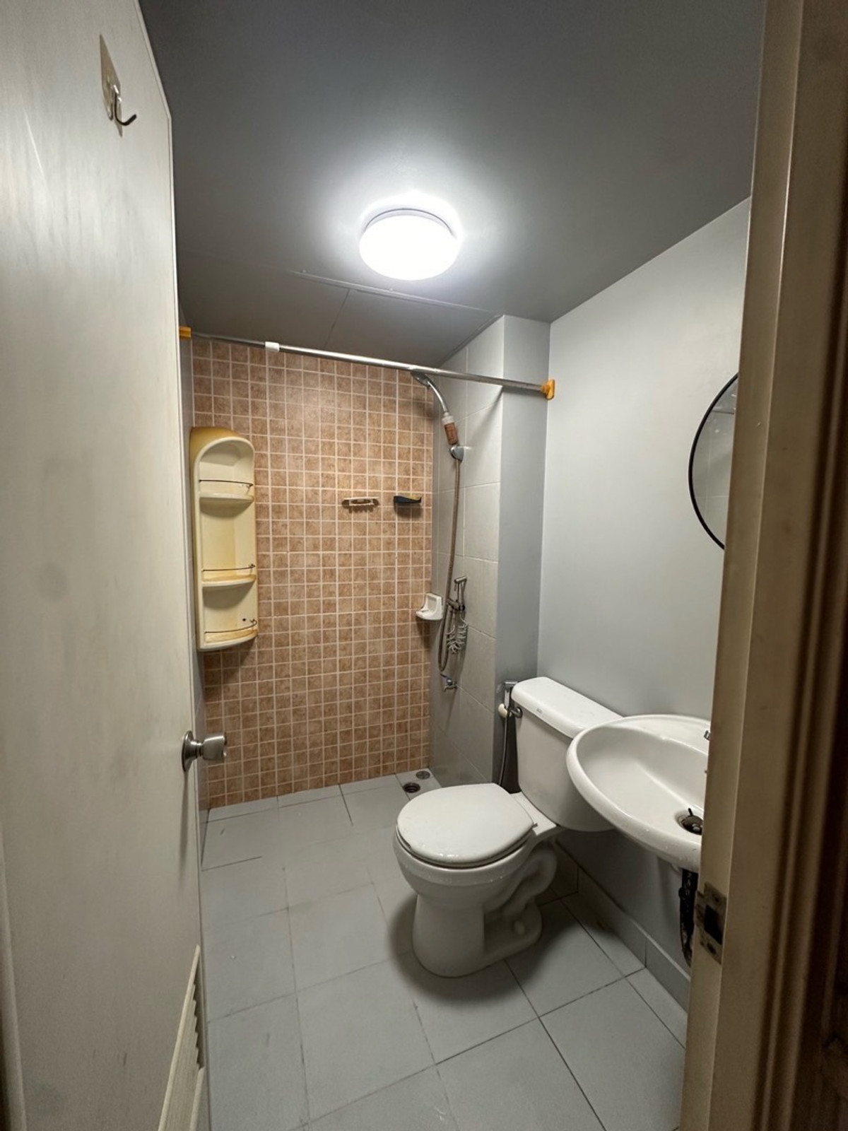 For SaleCondoPathum Thani,Rangsit, Thammasat : Lumpini Rangsit room for sale, Building E4, 4th floor, contact 0933247322