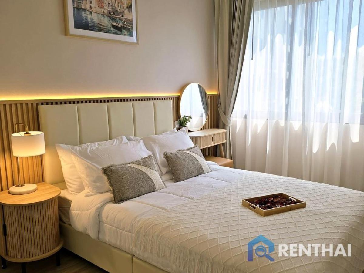 Fully Furnished 1bed Unixx South Pattaya Condo at 2.359 Mb with Parking & Gym Loading...
