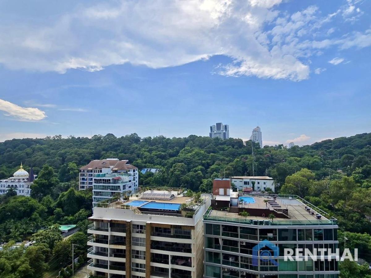 Fully Furnished 1bed Unixx South Pattaya Condo at 2.359 Mb with Parking & Gym Loading...