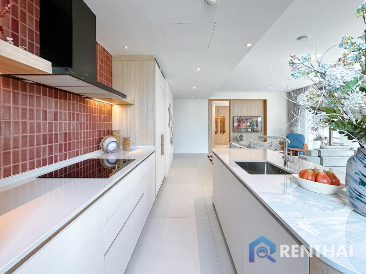 ขายคอนโดภูเก็ต : สำหรับ ขาย คอนโด 3 ห้องนอน ที่ The Standard Residences