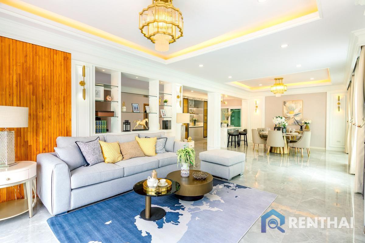 For SaleHousePattaya, Bangsaen, Chonburi : Last Corner unit 2 story villa for sale!