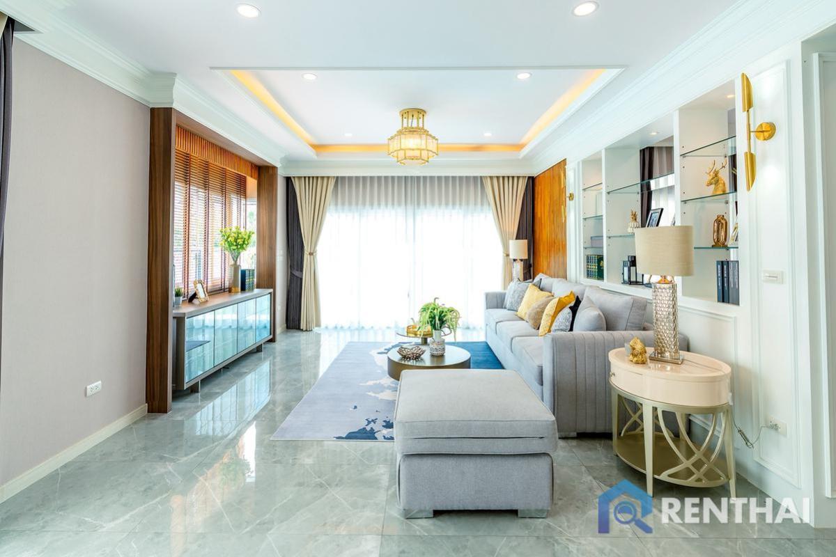 For SaleHousePattaya, Bangsaen, Chonburi : Last Corner unit 2 story villa for sale!