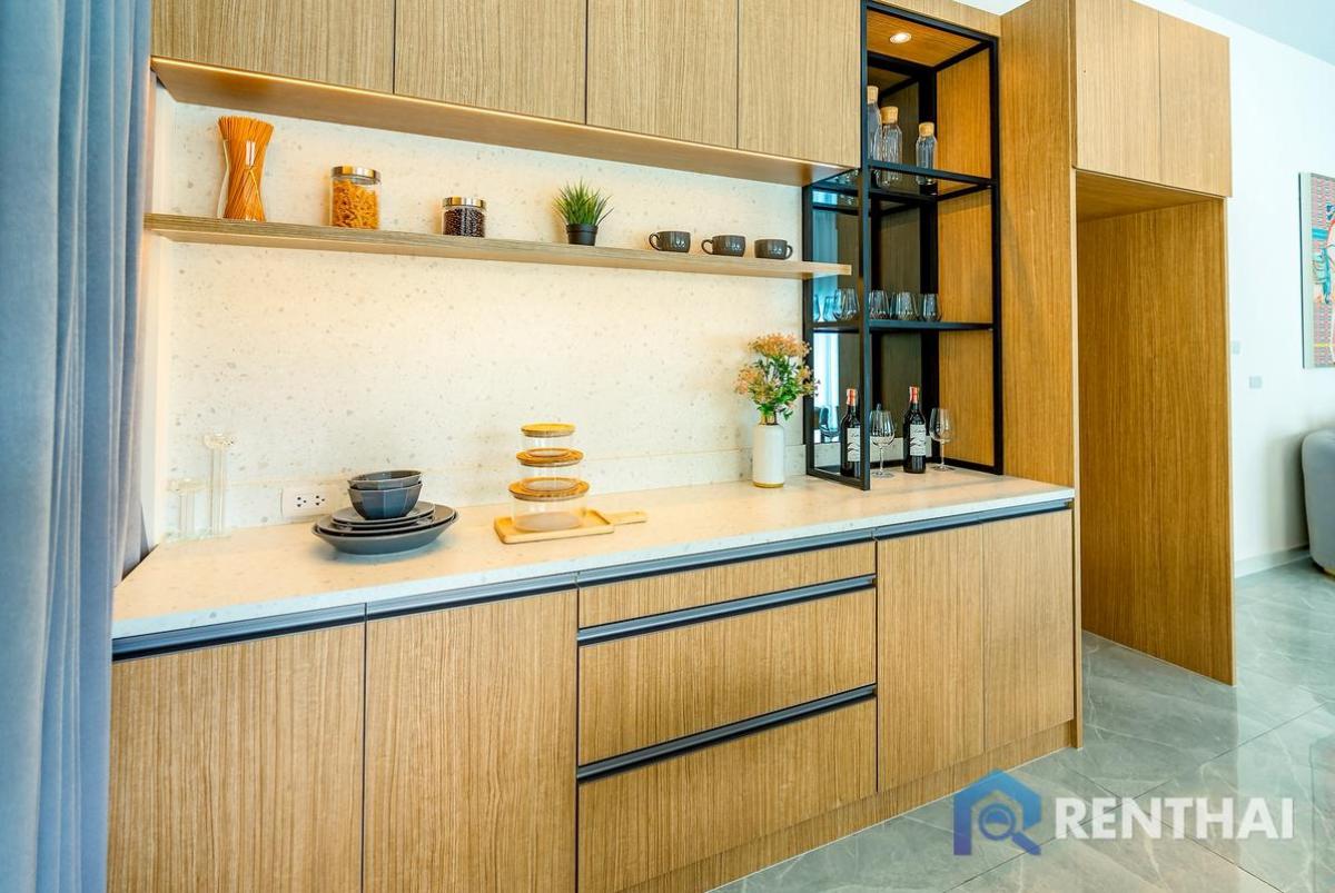 For SaleHousePattaya, Bangsaen, Chonburi : Last Corner unit 2 story villa for sale!